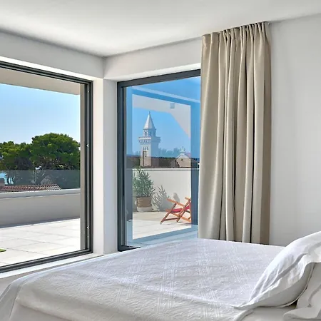 5-bedroom Near Split With Pool Kaštela