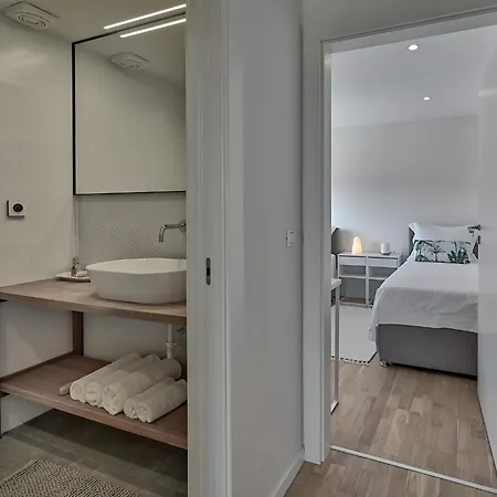 فيلة 5-bedroom Near Split With Pool Kaštela