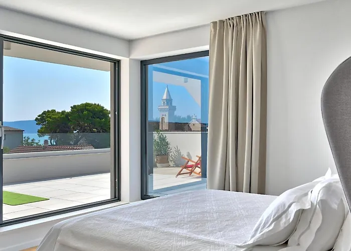 5-bedroom Near Split With Pool Kaštela