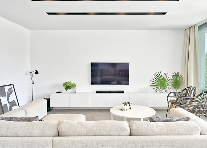 5-bedroom Near Split With Pool * Kaštela