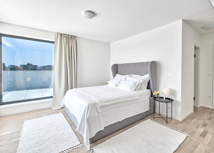 빌라 5-bedroom Near Split With Pool Kaštela